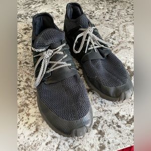 Adidas tubular shoes- black